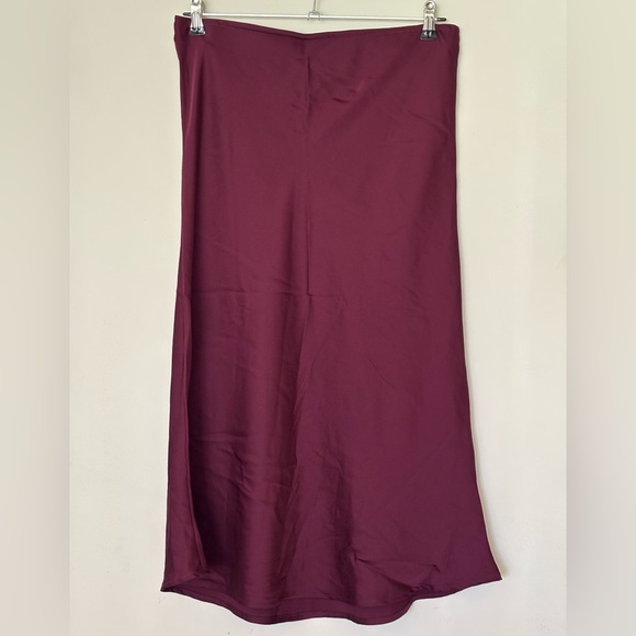 Women’s Elastic High Waist Solid Burgundy Maxi Skirt - Picture 8 of 10